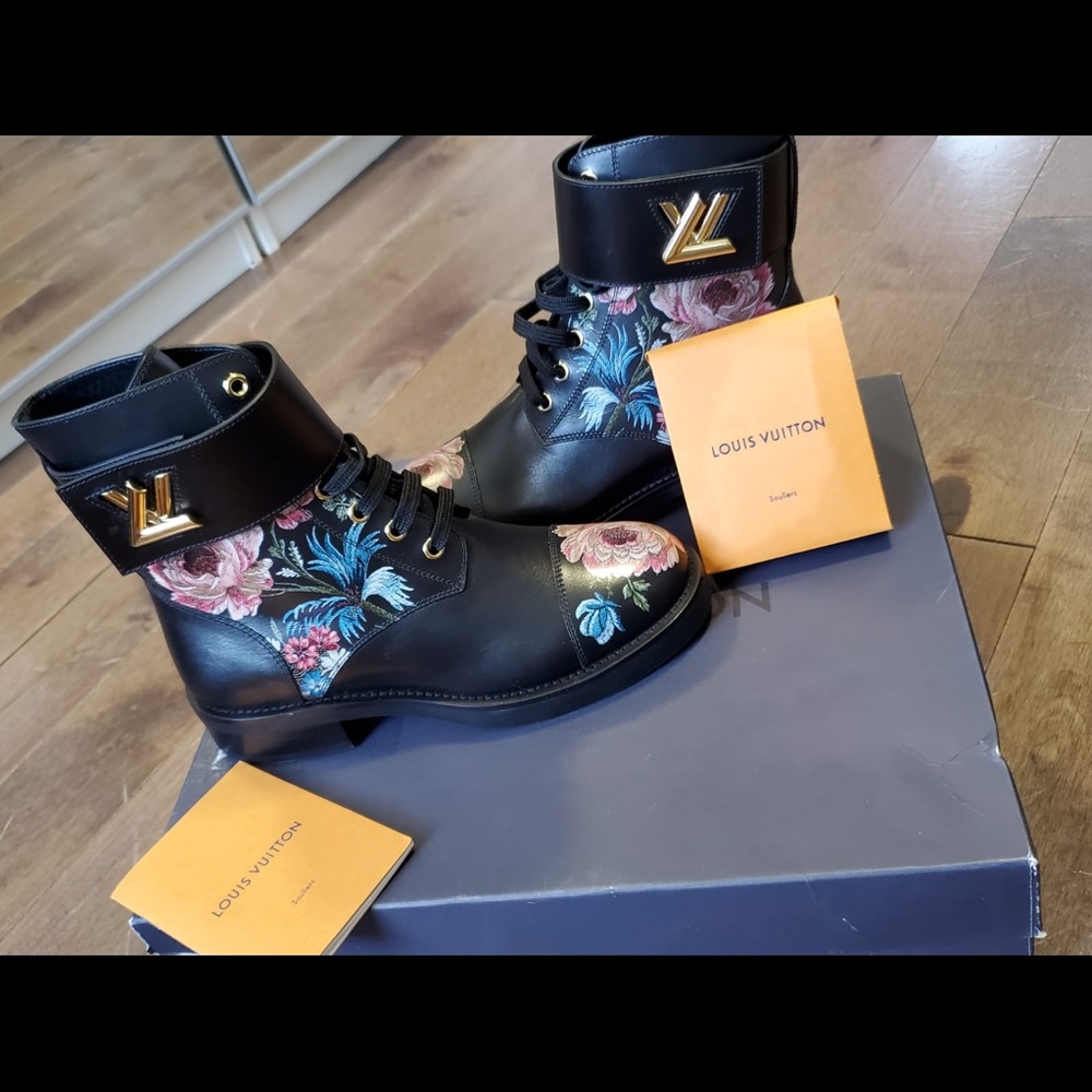 Louis Vuitton Wonderland Flat Ranger